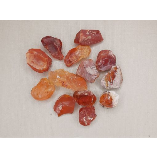 Tűzopál nyers kő véletlenszerűen