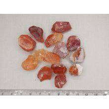 Tűzopál nyers kő véletlenszerűen