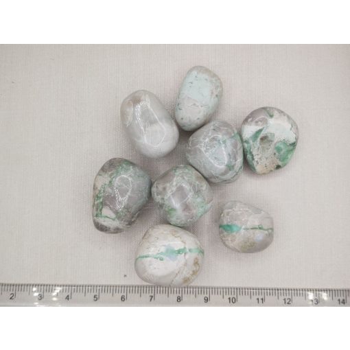 Variscit marokkő véletlenszerűen