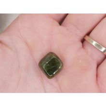 Verdelit zöld turmalin marokkő kicsi 