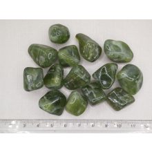 Vezuvianit marokkő véletlenszerűen