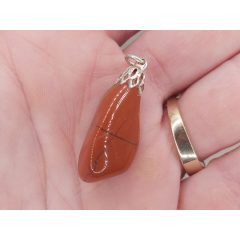 Vörös  jáspis medál